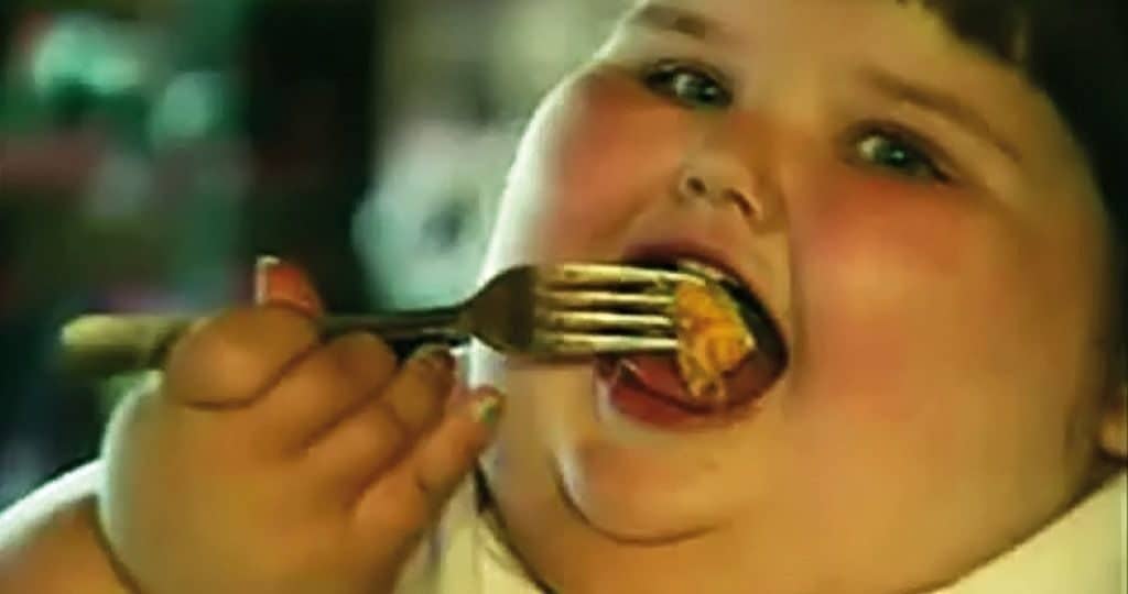 Удивительное до и после — что стало с самым толстым ребенком в мире: мы не поверили своим глазам!