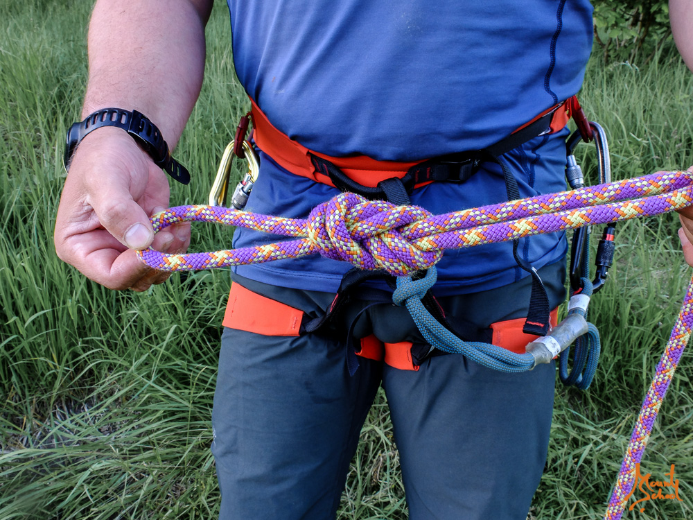 Как правильно страховать на тренировке