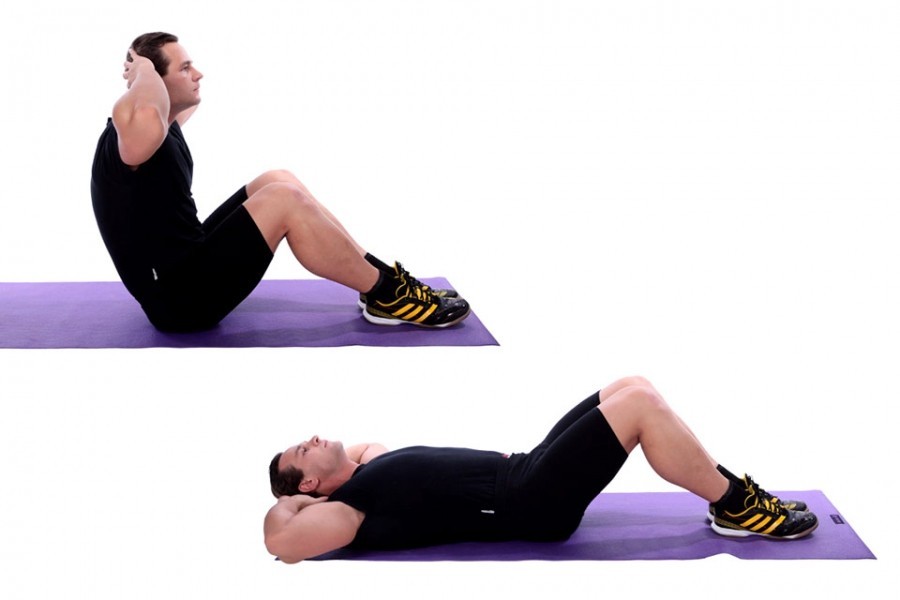 Тренировка на улице: лучшие упражнения на свежем воздухе для мужчин и девушек