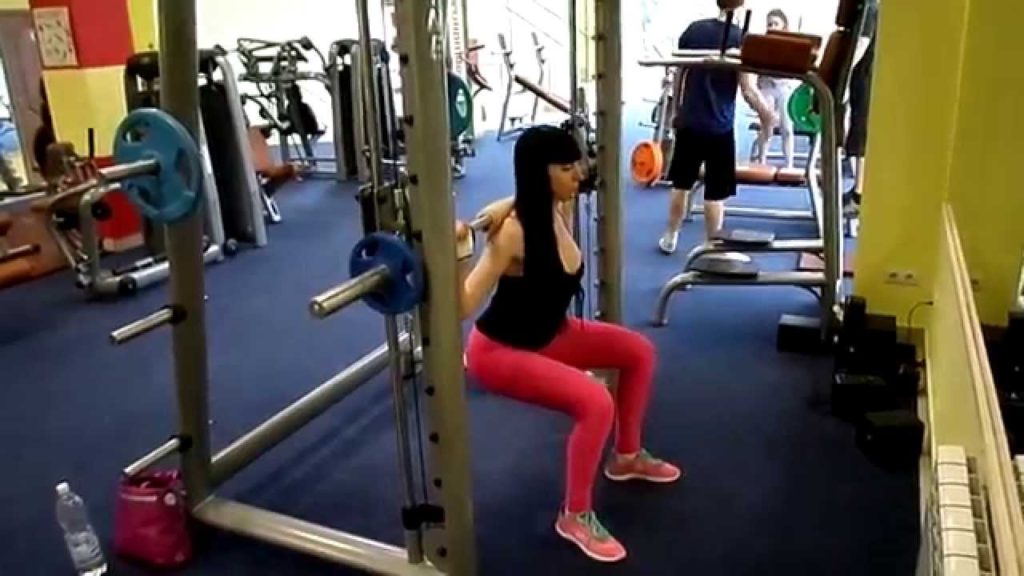 14 самых необычных упражнений в тренажерном зале