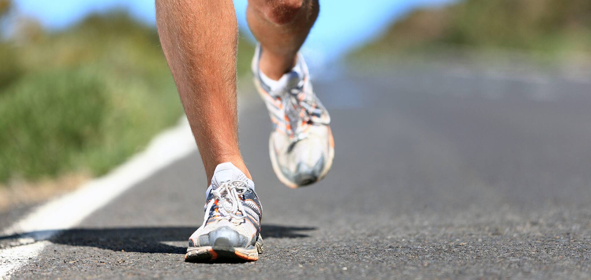 Кроссовки для бега: по асфальту, для зимы, рейтинг лучших