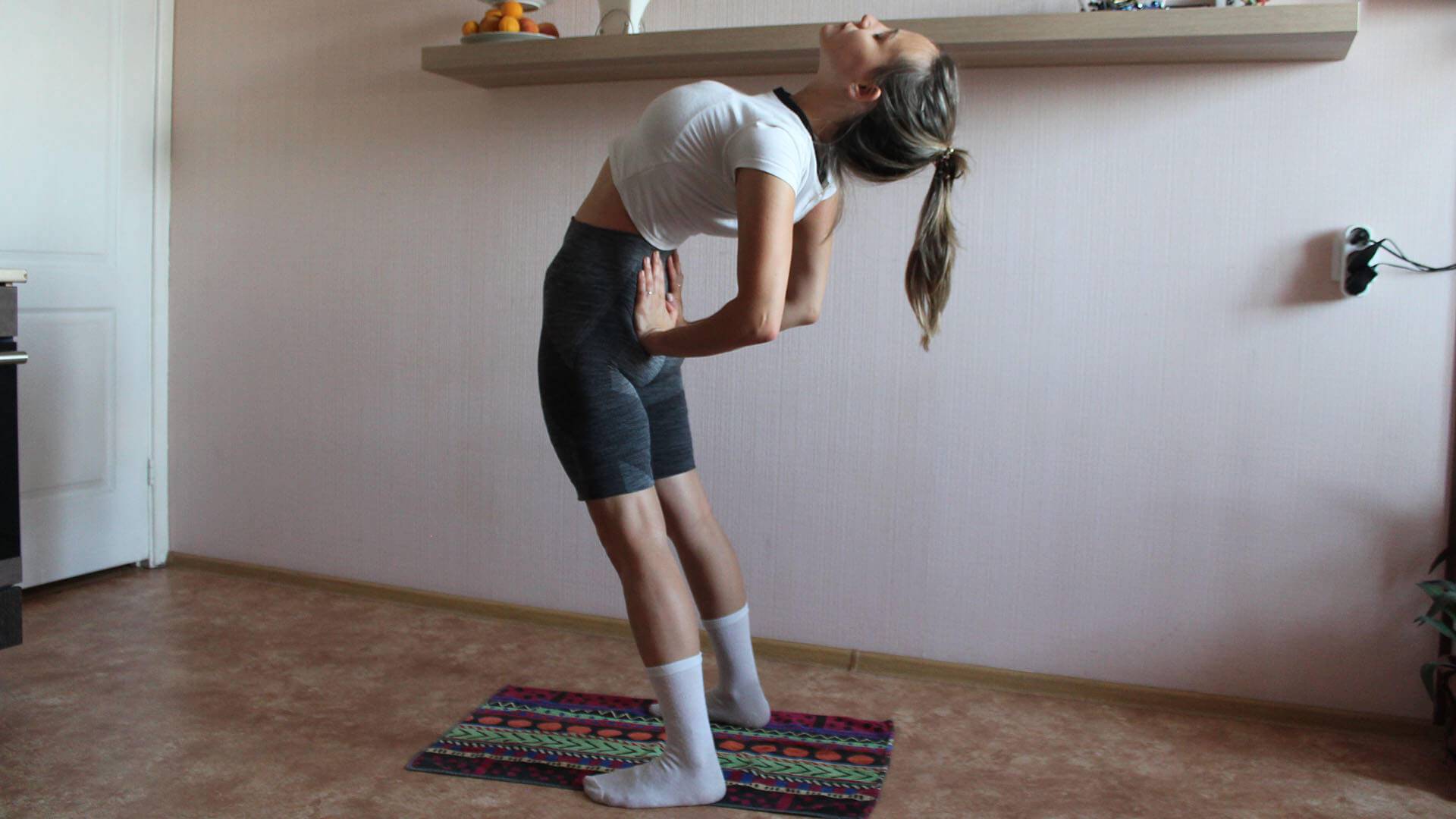 Растяжка для начинающих в домашних условиях