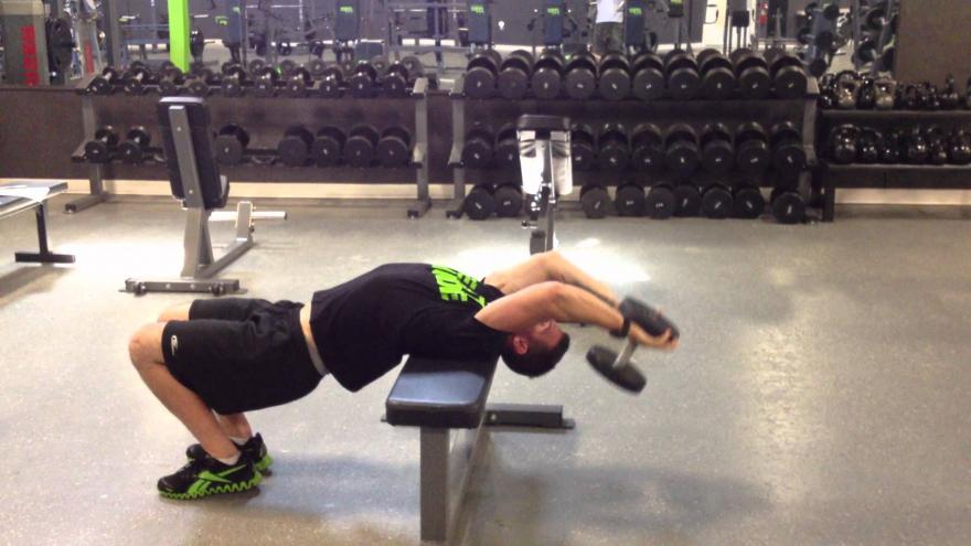 Пуловер с гантелью