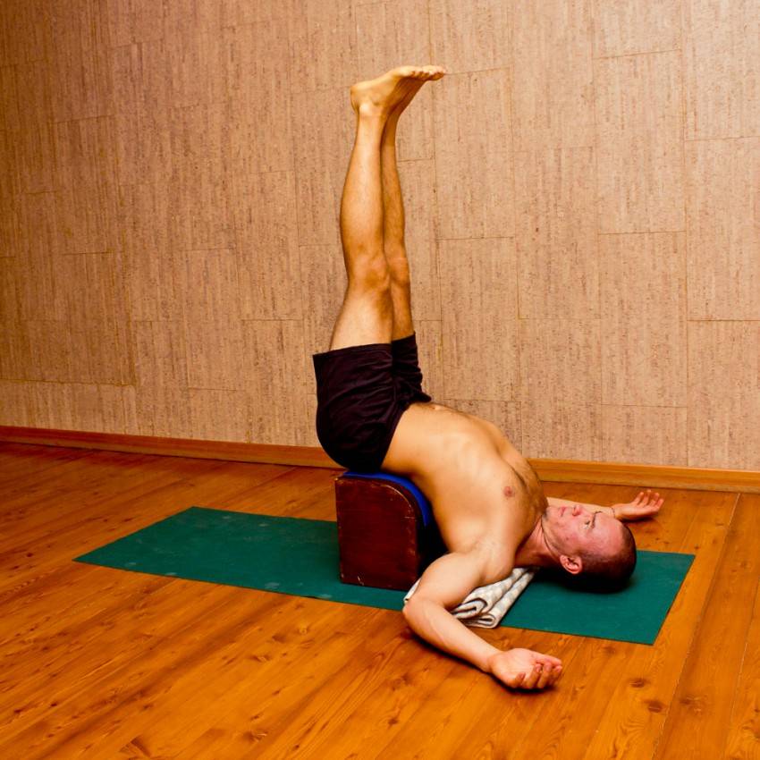 Упражнение березка: как правильно делать, польза и противопоказания