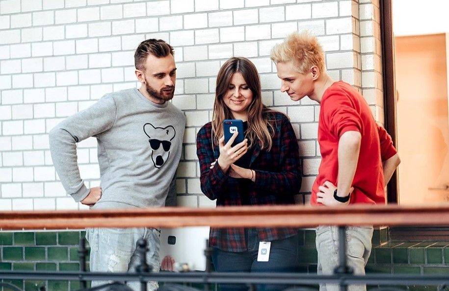 Чем Сова ВК выгодно отличается от официального приложения ВК?