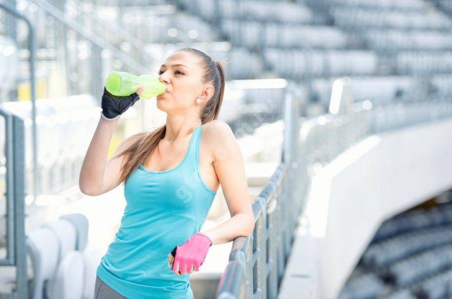 Можно ли пить воду во время и после тренировки