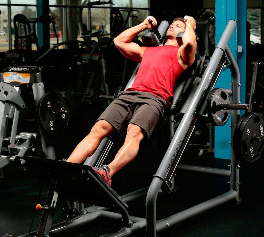 Сисси приседания – редкое управление для проработки квадрицепсов