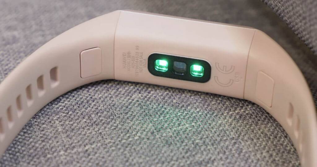 Huawei Band 3 Pro: полный обзор фитнес-браслета