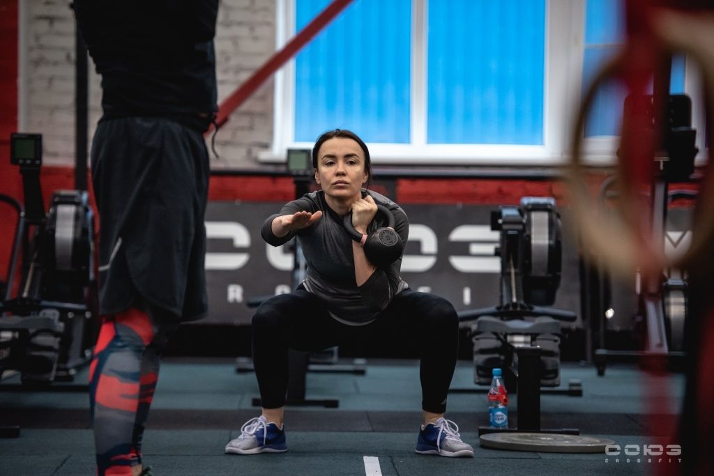 Кроссфит для похудения: программа тренировок для девушек в домашних условиях