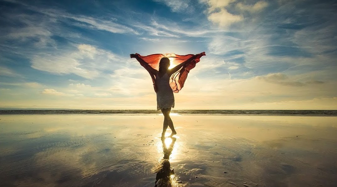 Почему красивые девушки одиноки