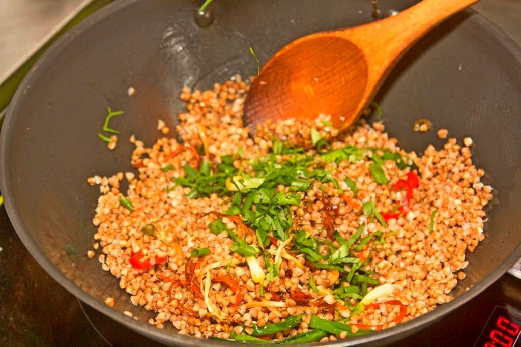 Почему иностранцы не едят гречку: они ее пьют