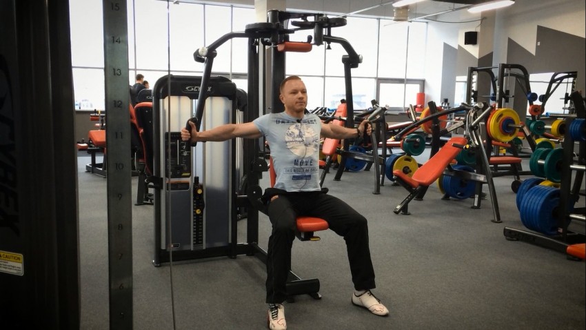 Программа тренировок для мужчин в домашних условиях – упражнения и рекомендации