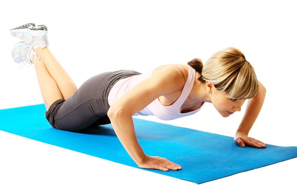 Изометрические упражнения: комплекс в домашних условиях для женщин и мужчин