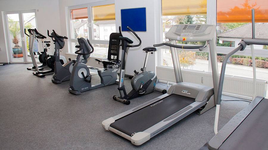 Эллиптический тренажер или беговая дорожка — что лучше