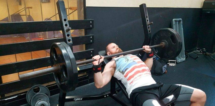 Скамья для жима лежа в домашних условиях: виды, рекомендации, упражнения