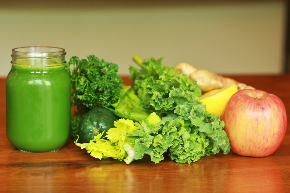 Свежевыжатые соки с зеленью
