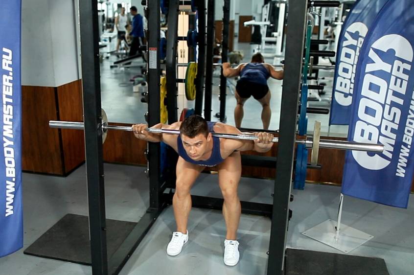 Наклоны со штангой на плечах или гуд монинг – техника, какие мышцы работают