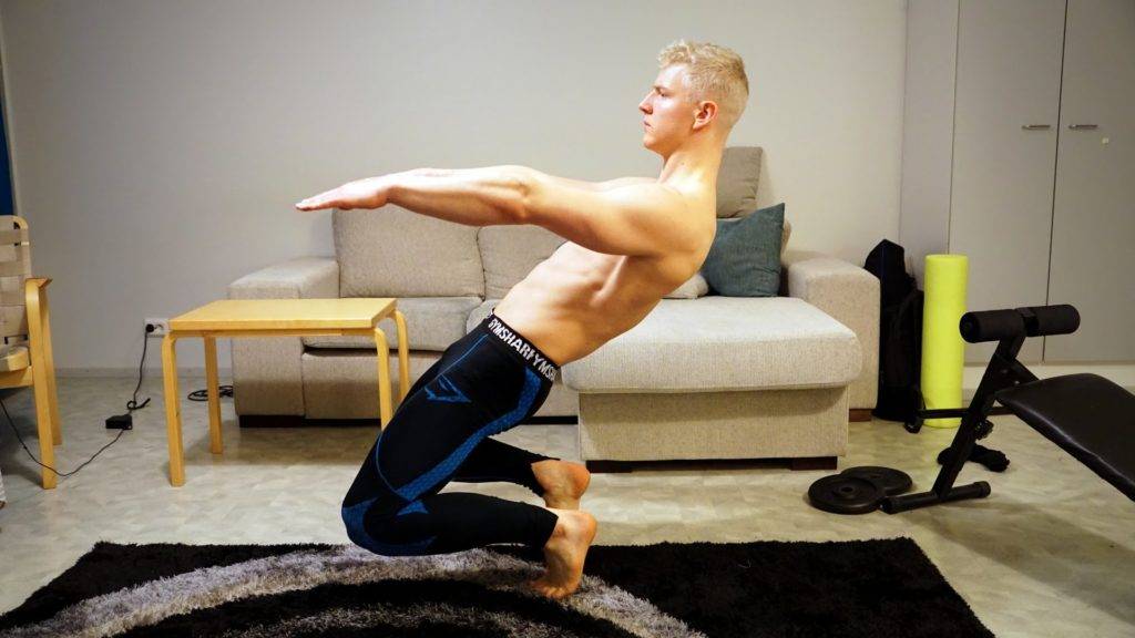 Сисси приседания – редкое управление для проработки квадрицепсов