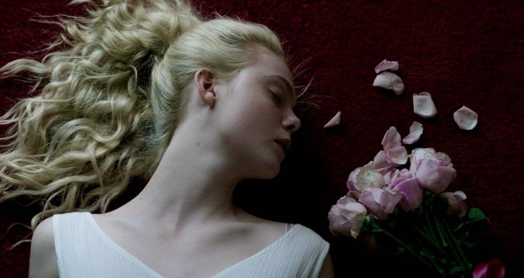 Зачем девушке быть красивой?