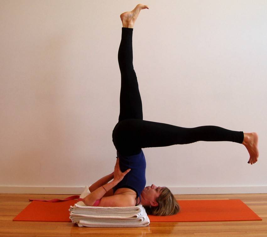 Упражнение березка: как правильно делать, польза и противопоказания