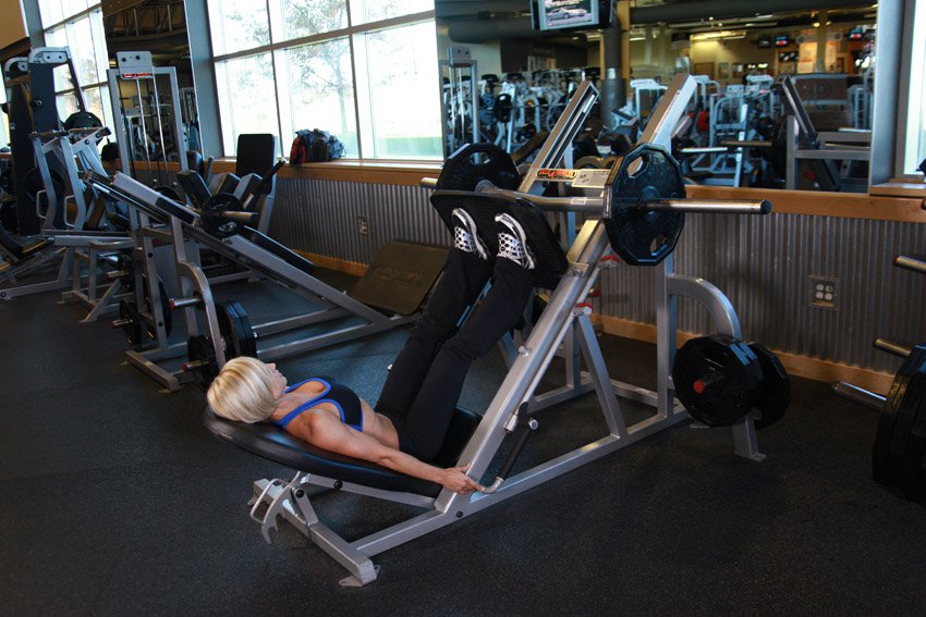 Аманда Латона — звезда тяжелого спорта