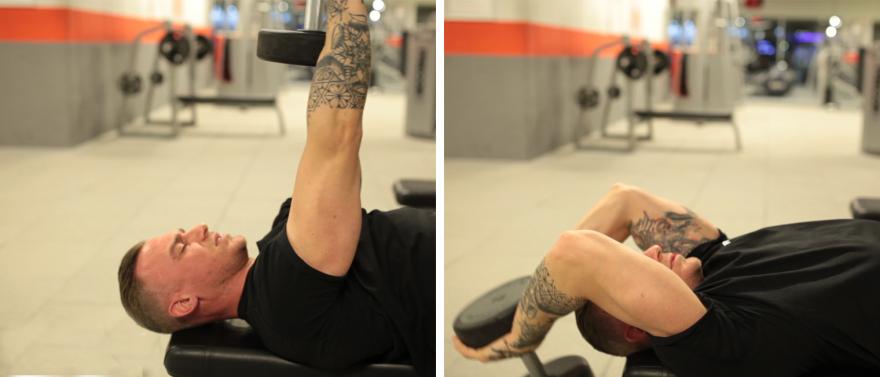 Пуловер с гантелью