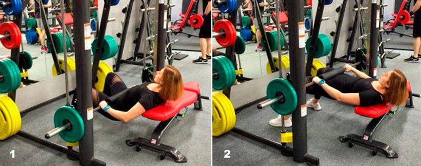 Приседания в тренажере Смита