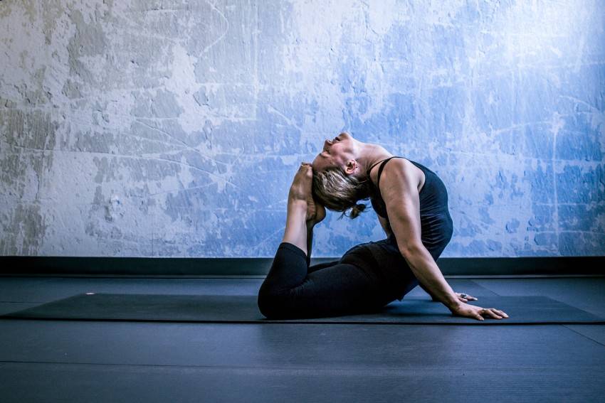 Йога для начинающих в домашних условиях: позы в йоге в картинках с названиями и описанием техники выполнения