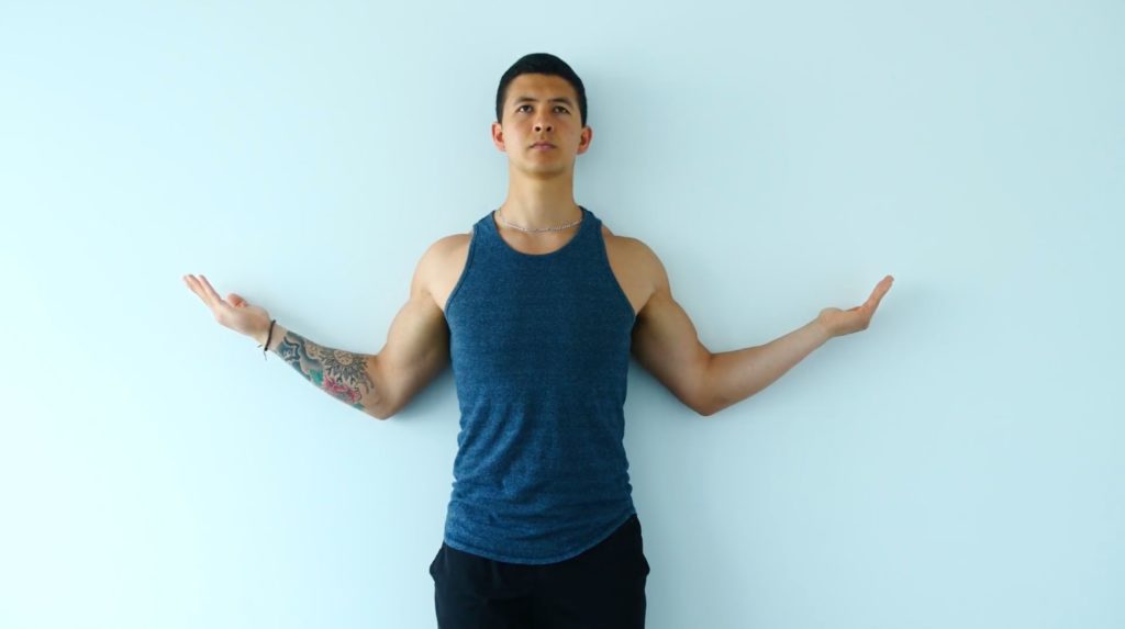 Как исправить сутулость у взрослого в домашних условиях с помощью упраженний